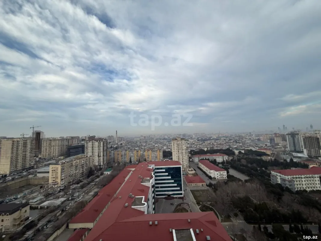 Kirayə verilir 4 otaqlı yeni tikili 190 m²