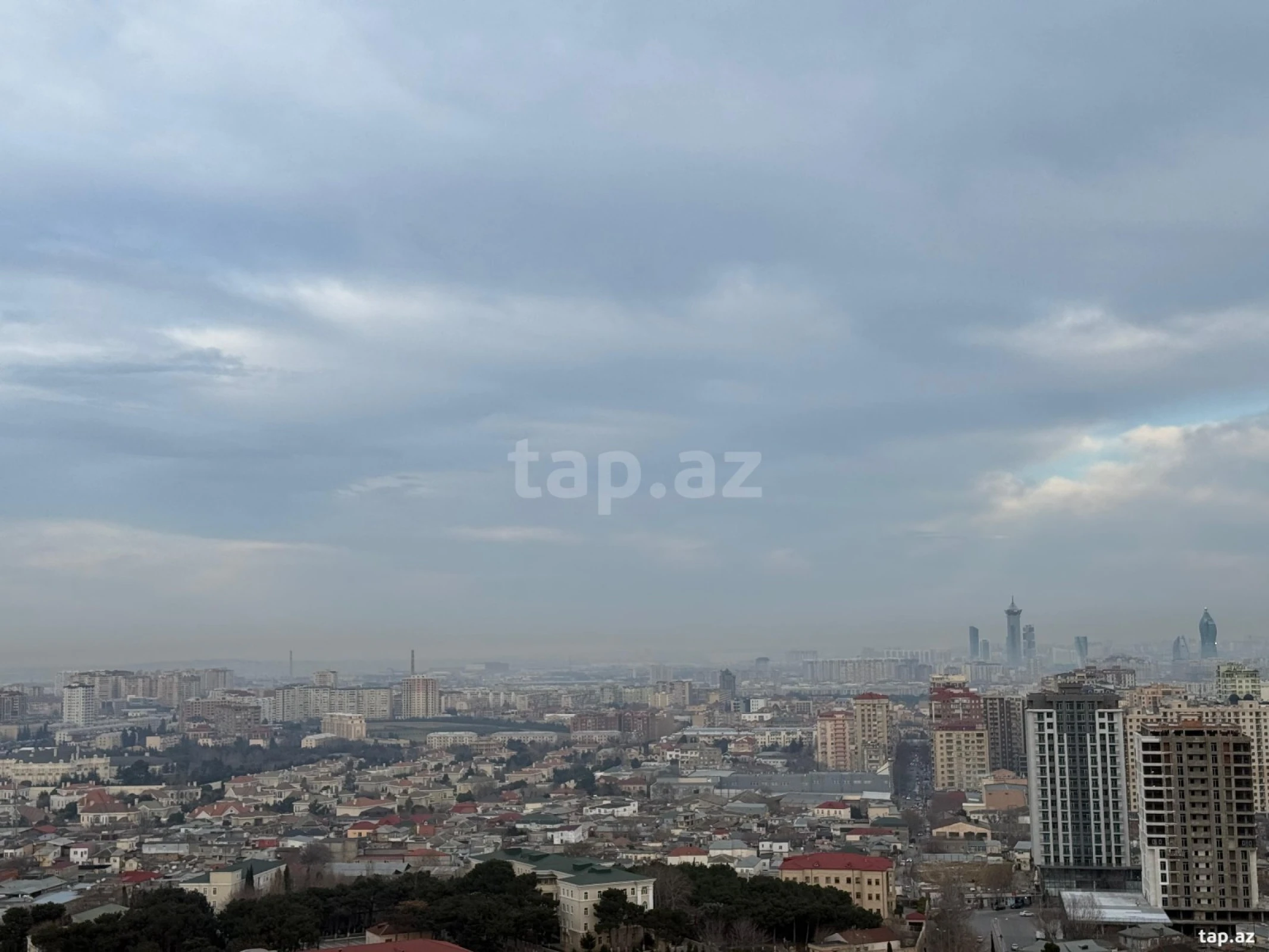 Kirayə verilir 4 otaqlı yeni tikili 190 m²