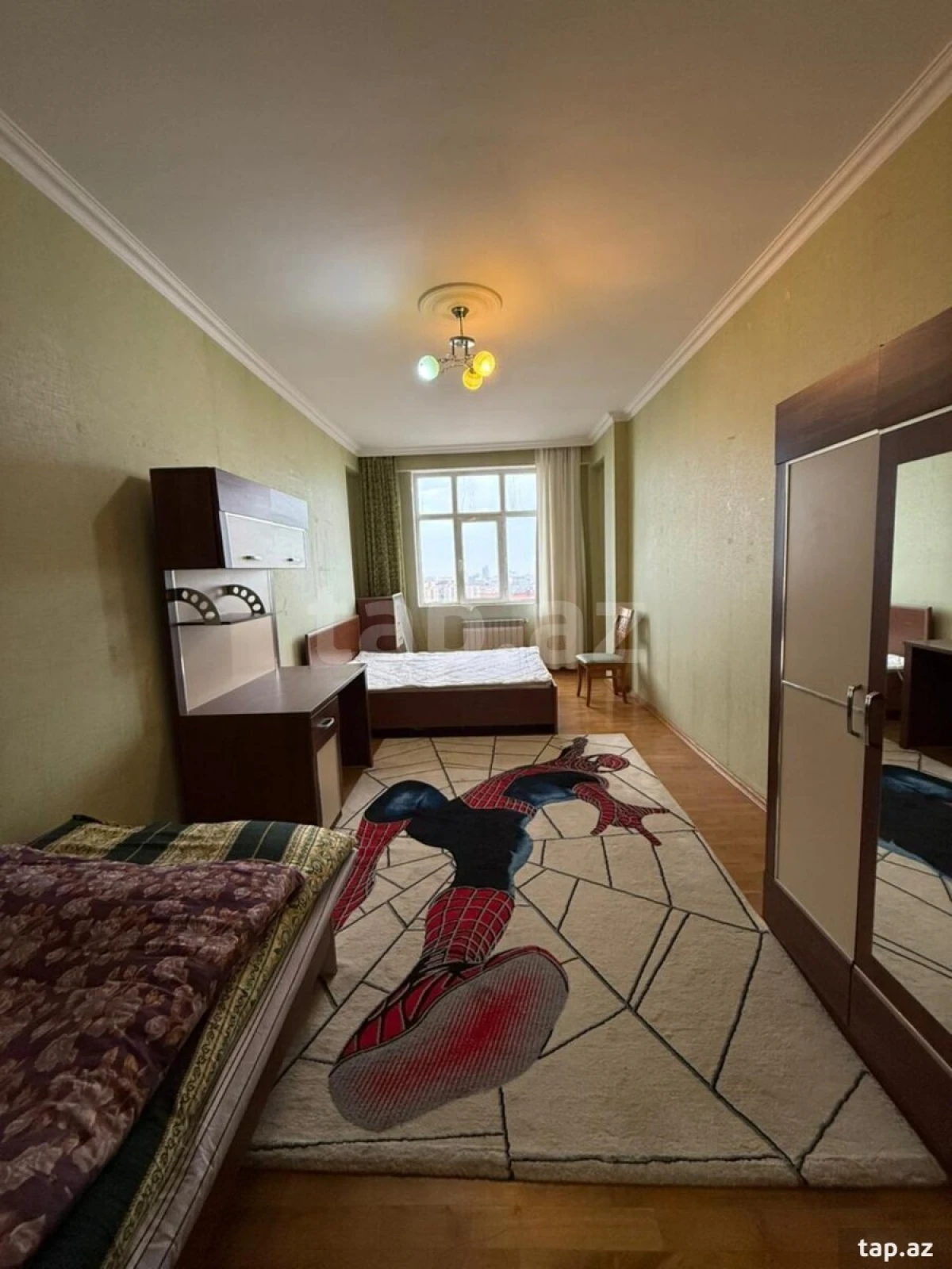 Kirayə verilir 4 otaqlı yeni tikili 190 m²