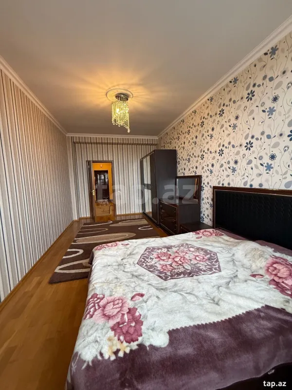 Kirayə verilir 4 otaqlı yeni tikili 190 m²