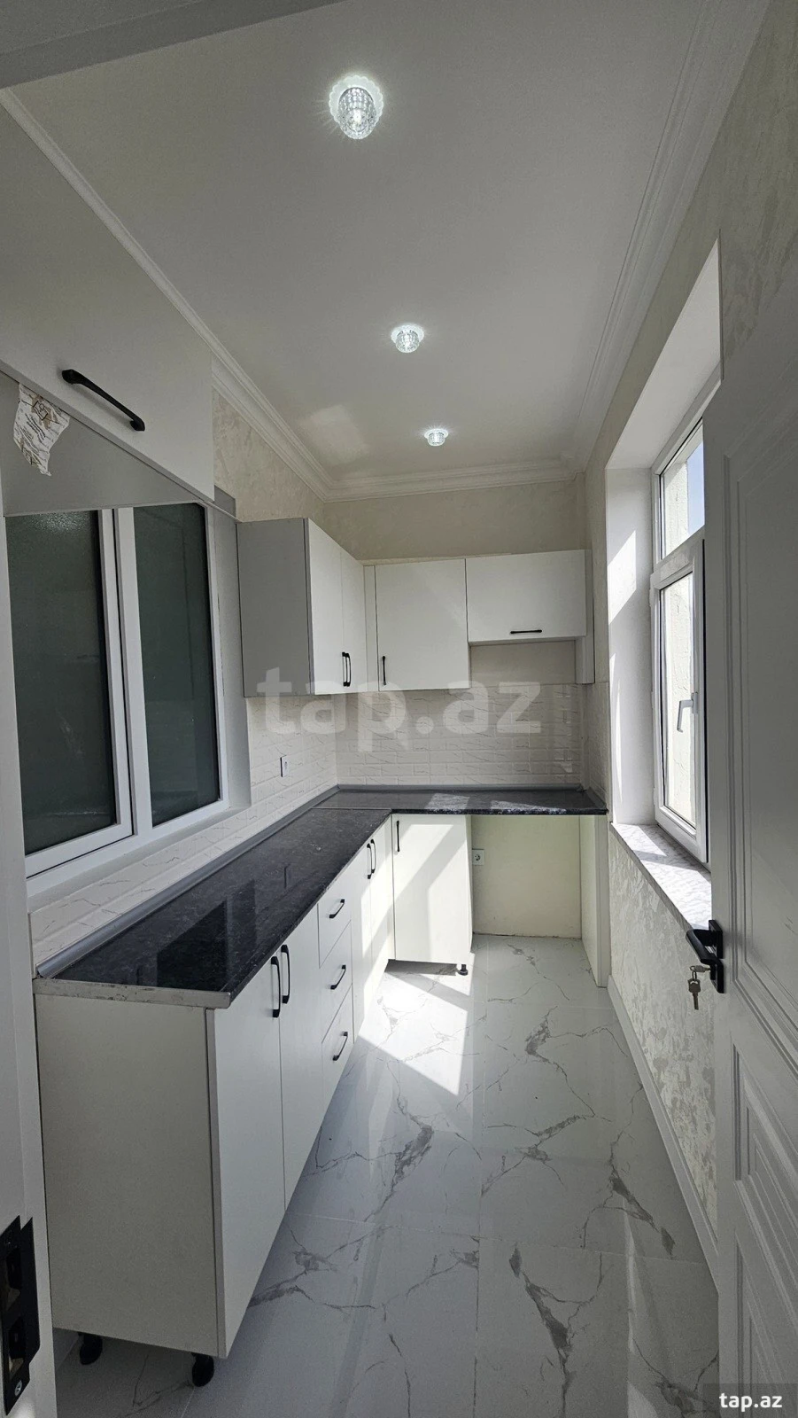 Satılır 2 otaqlı yeni tikili 44 m²