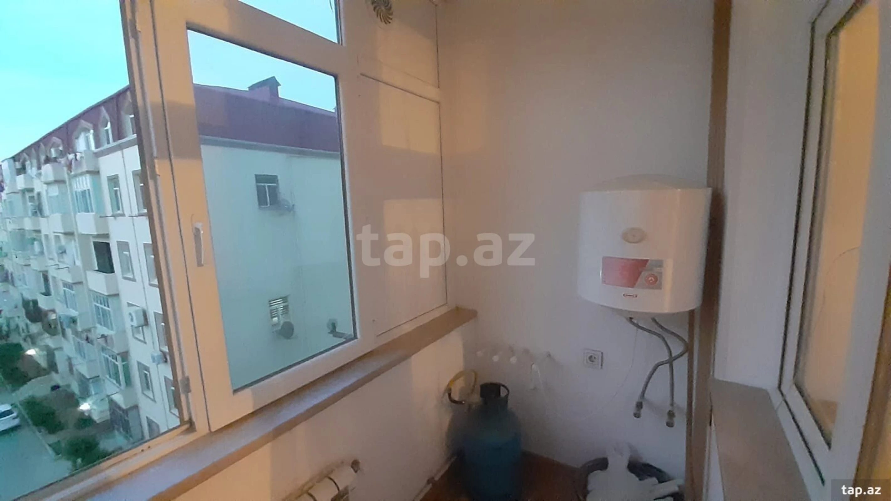Kirayə verilir 2 otaqlı yeni tikili 60 m²