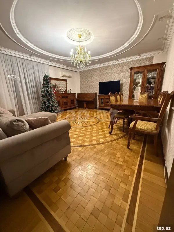 Satılır 3 otaqlı yeni tikili 105 m²