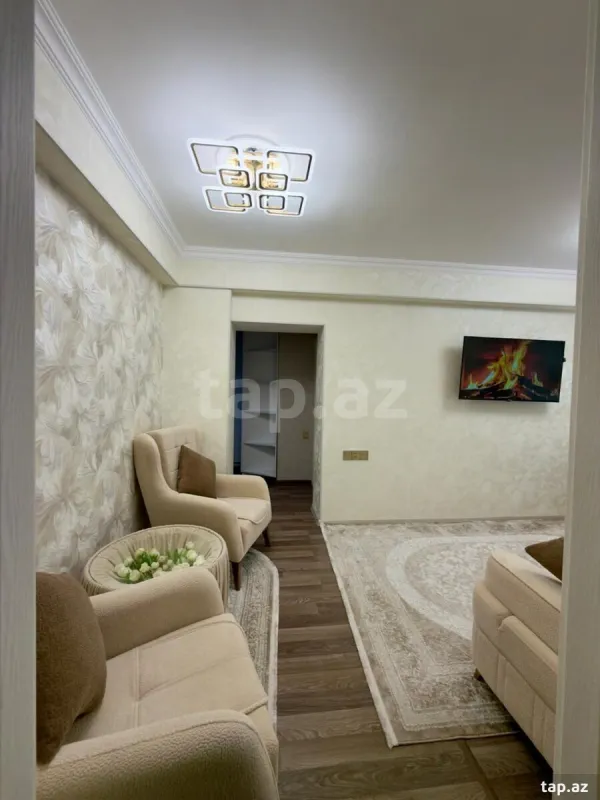 Satılır 3 otaqlı yeni tikili 82 m²