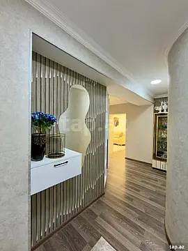 Satılır 3 otaqlı yeni tikili 82 m²