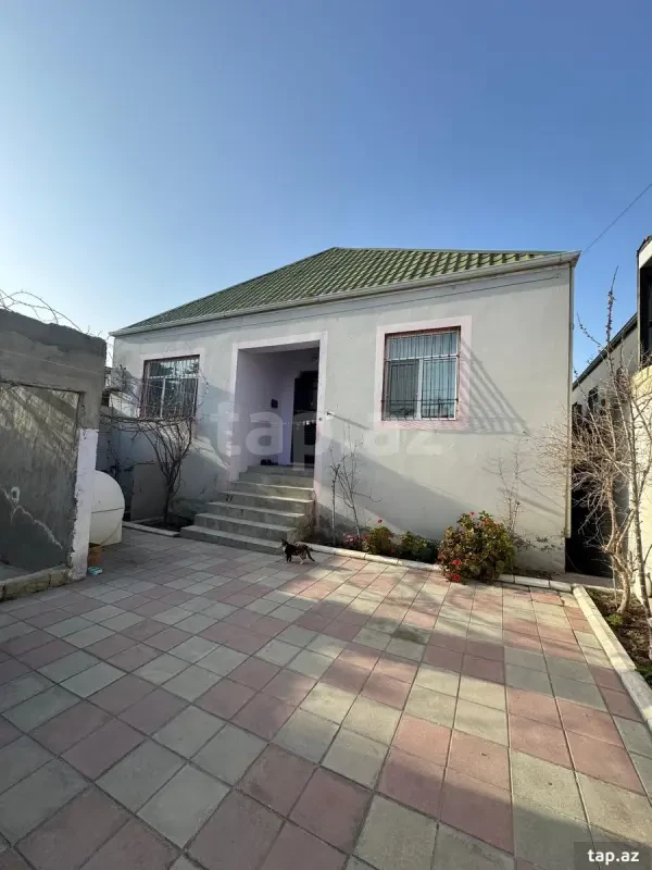 Satılır 4 otaqlı həyət evi 100 m²