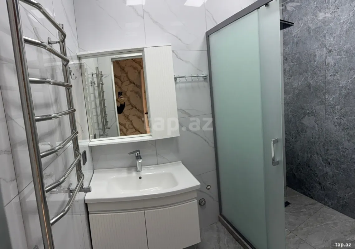 Kirayə verilir 2 otaqlı yeni tikili 82 m²