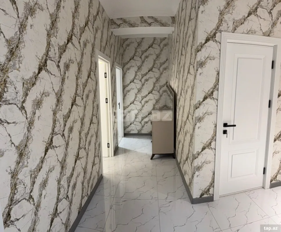 Kirayə verilir 2 otaqlı yeni tikili 82 m²