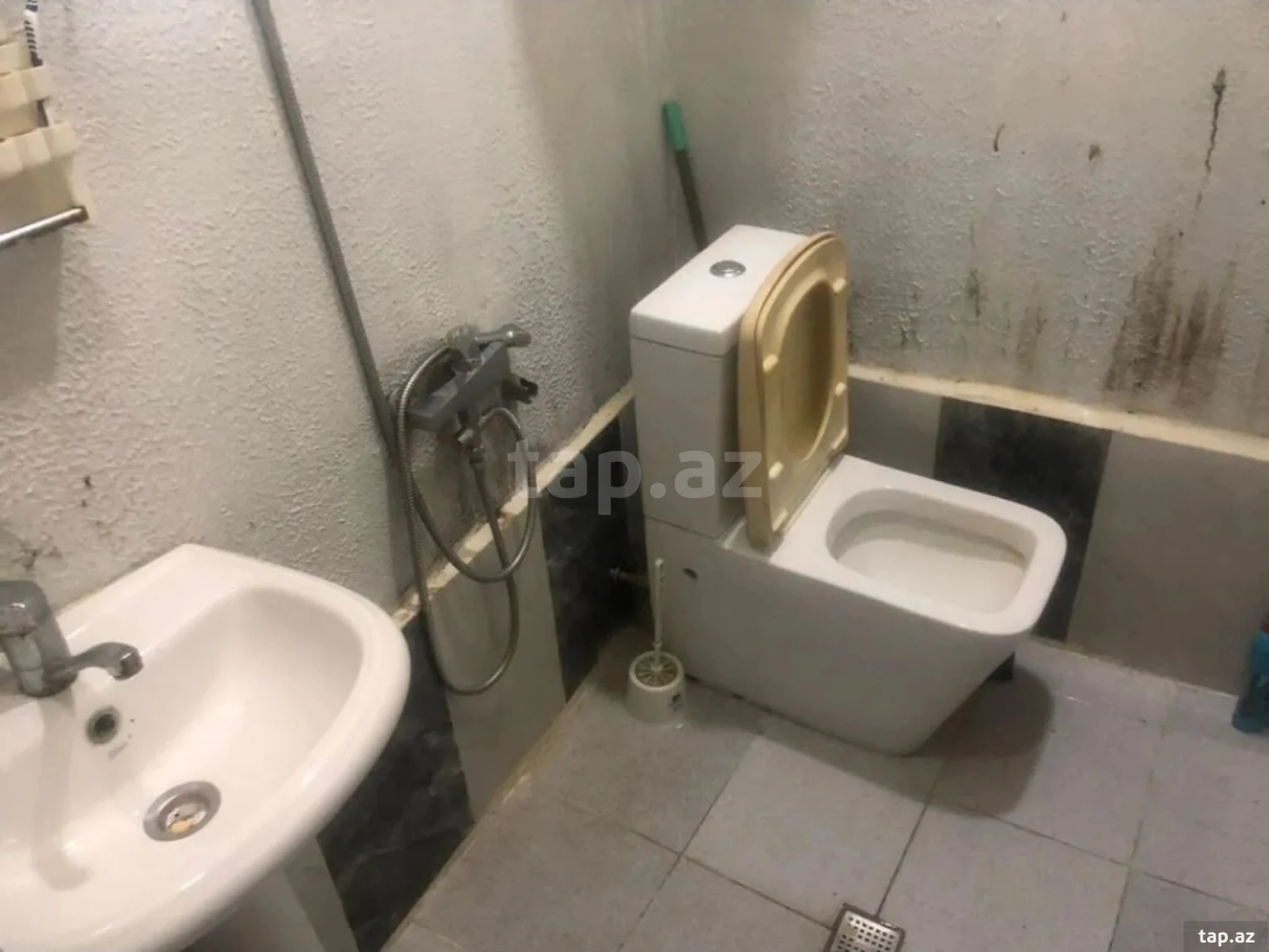 Satılır 2 otaqlı həyət evi