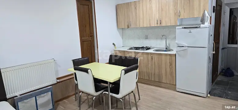 Satılır 2 otaqlı həyət evi — Bakı 2 otaq