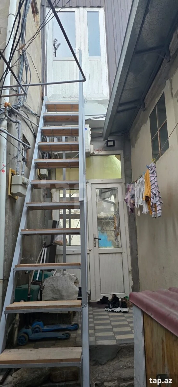 Satılır 2 otaqlı həyət evi