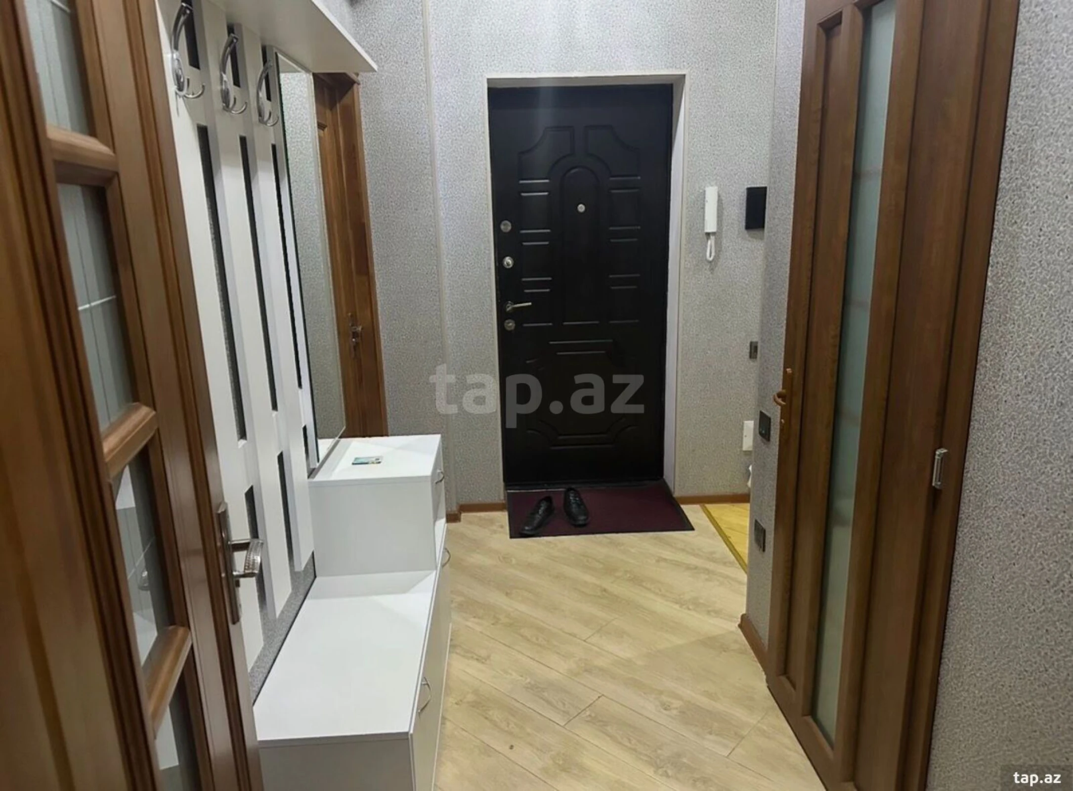 Kirayə verilir 2 otaqlı yeni tikili 80 m²