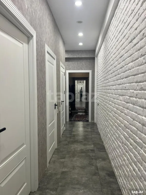 Satılır 3 otaqlı yeni tikili 84 m²