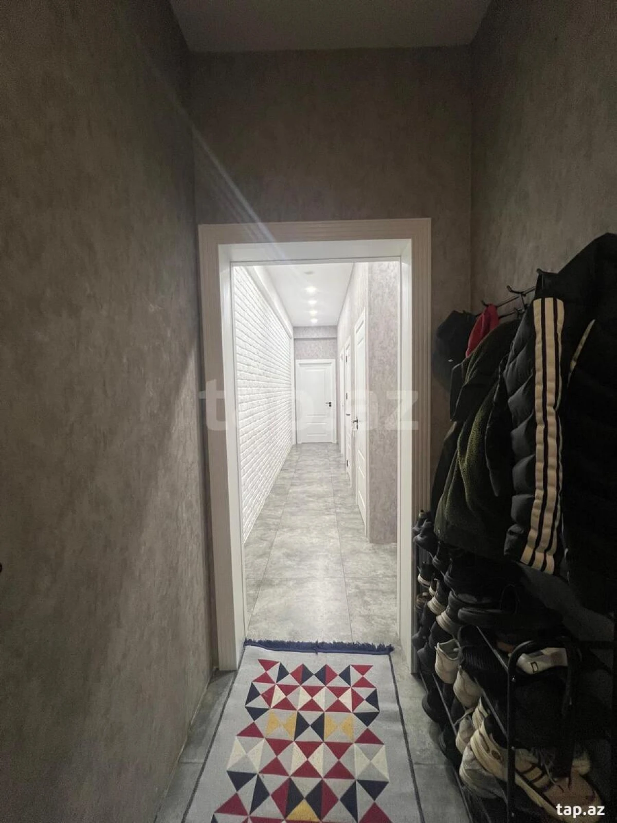 Satılır 3 otaqlı yeni tikili 84 m²