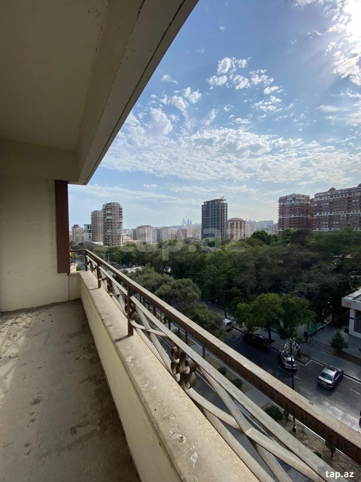 Satılır 5 otaqlı yeni tikili 256 m²