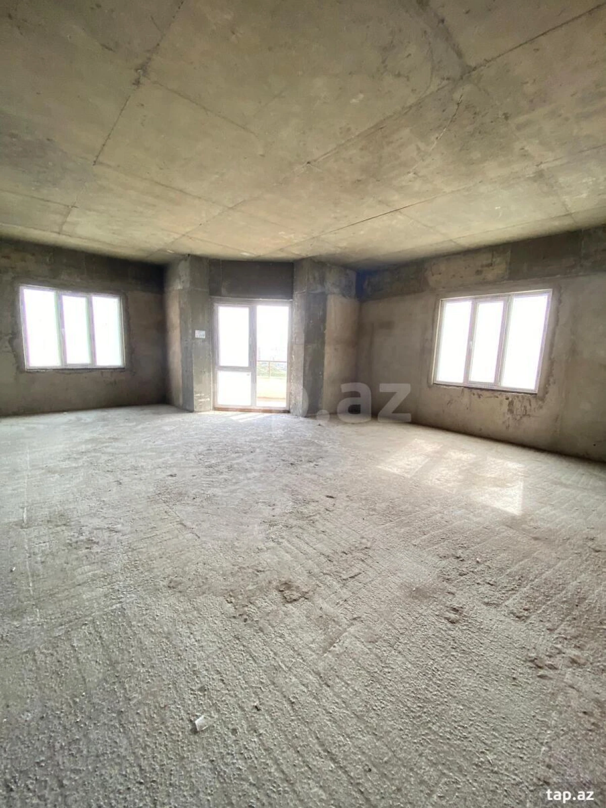 Satılır 5 otaqlı yeni tikili 256 m²