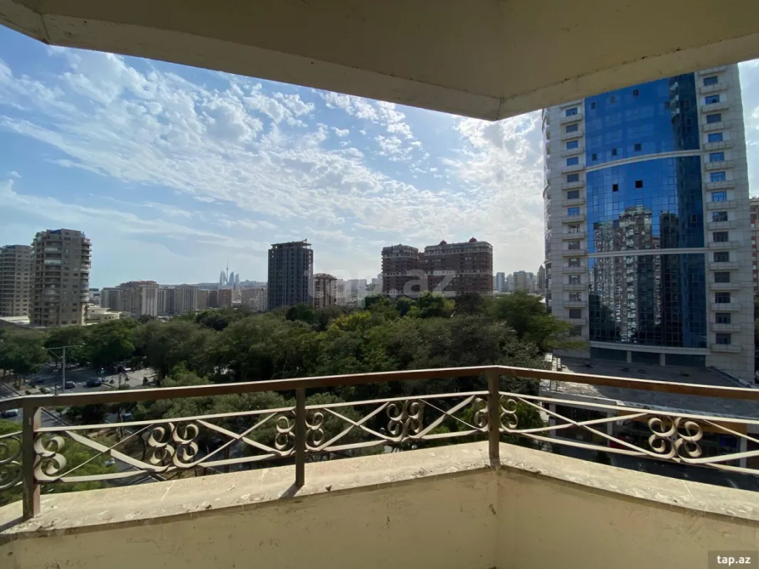 Satılır 5 otaqlı yeni tikili 256 m²