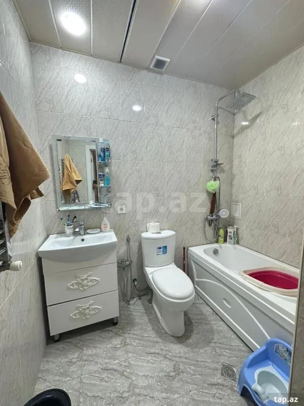 Satılır 2 otaqlı yeni tikili 65 m²