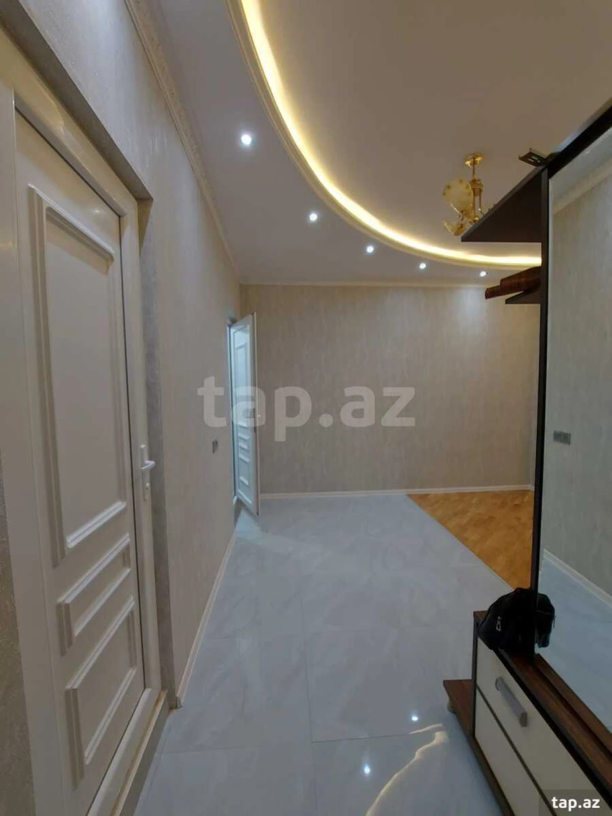Satılır 2 otaqlı yeni tikili 75 m²