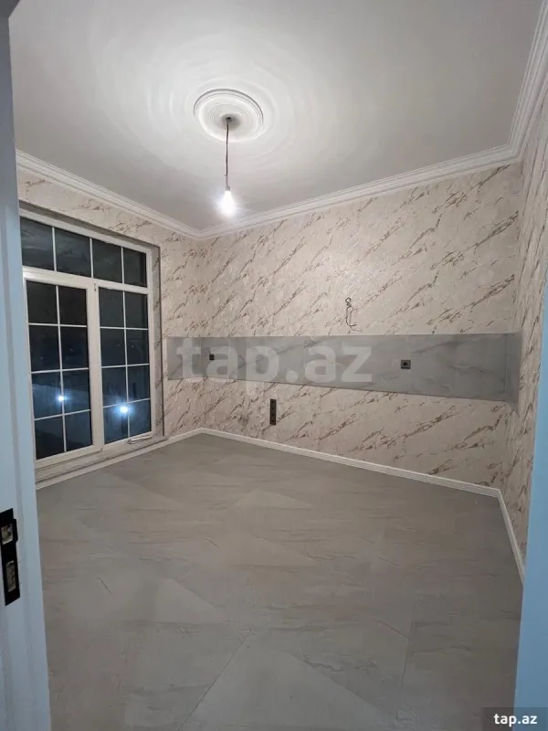 Satılır 5 otaqlı həyət evi