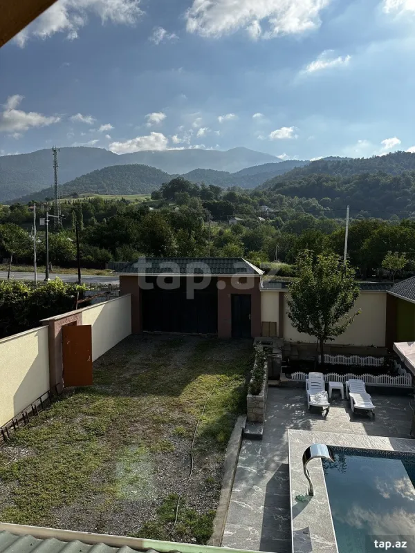 Kirayə verilir 5 otaqlı həyət evi 160 m²