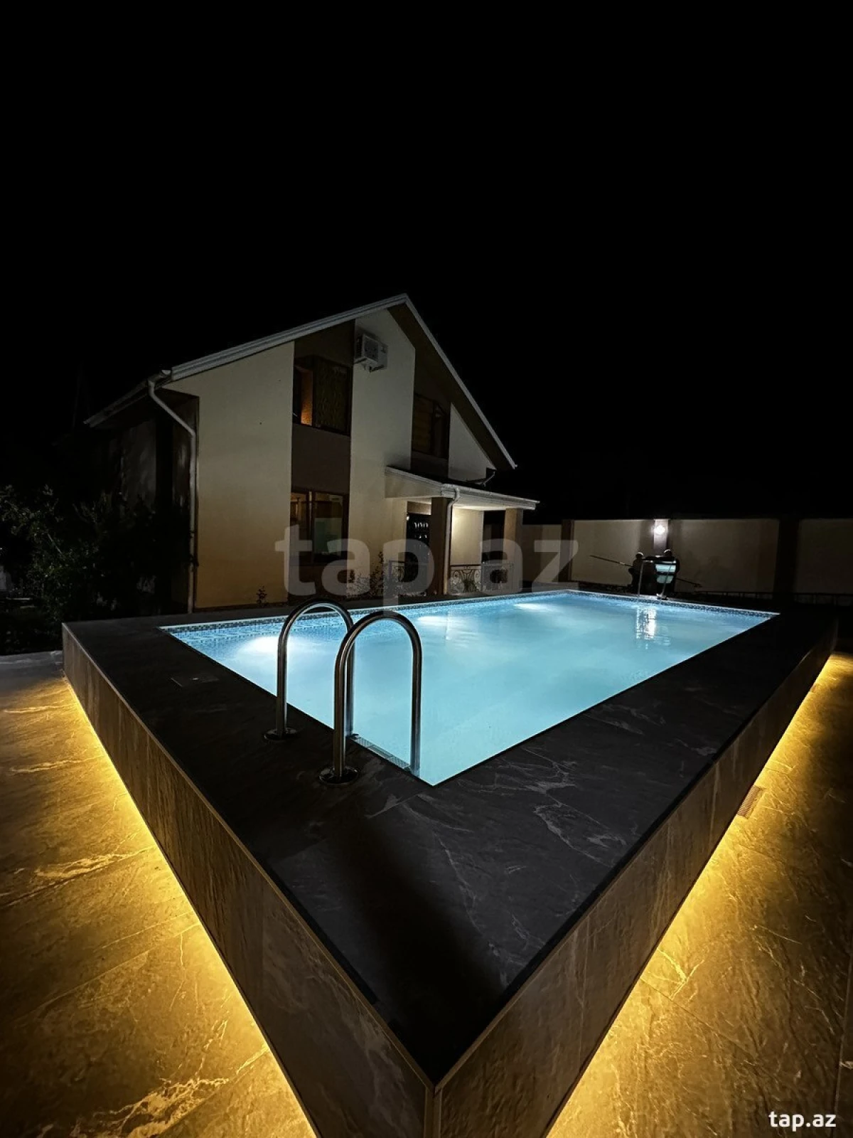 Kirayə verilir 5 otaqlı həyət evi 160 m²