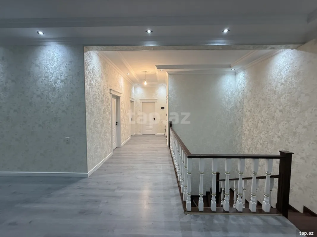 Satılır 6 otaqlı həyət evi