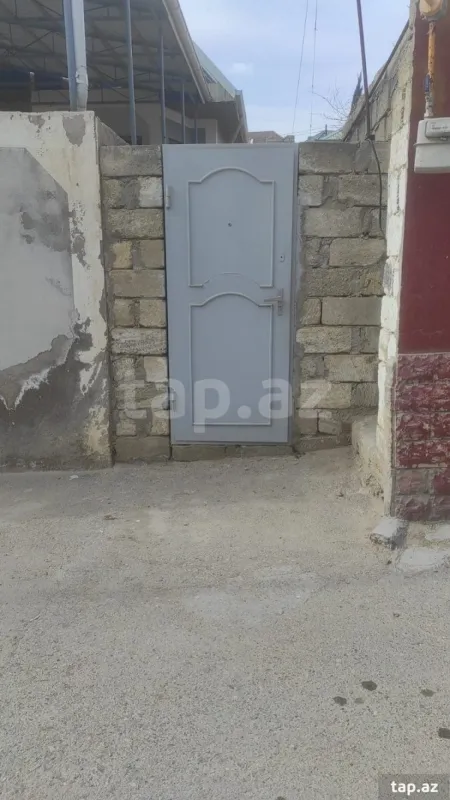 Satılır 3 otaqlı həyət evi
