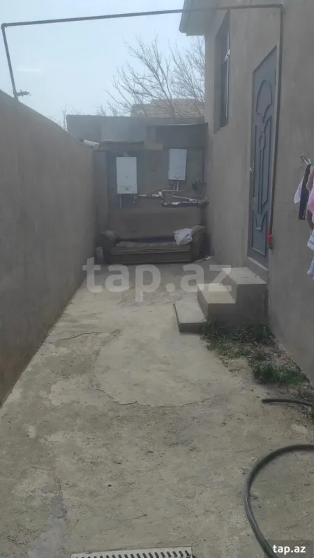 Satılır 3 otaqlı həyət evi