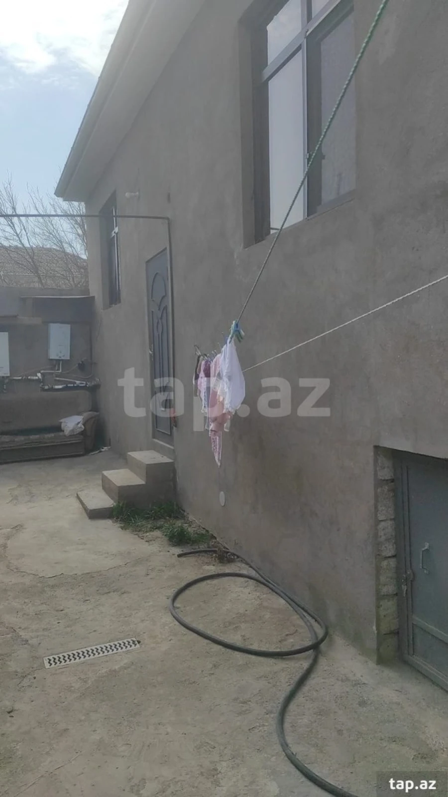 Satılır 3 otaqlı həyət evi