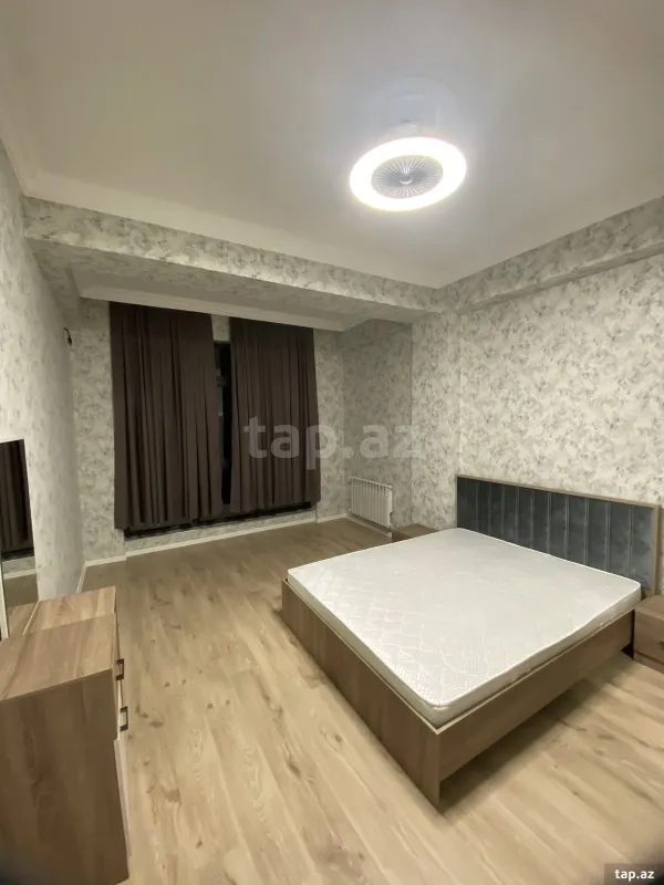 Kirayə verilir 2 otaqlı yeni tikili 76 m²