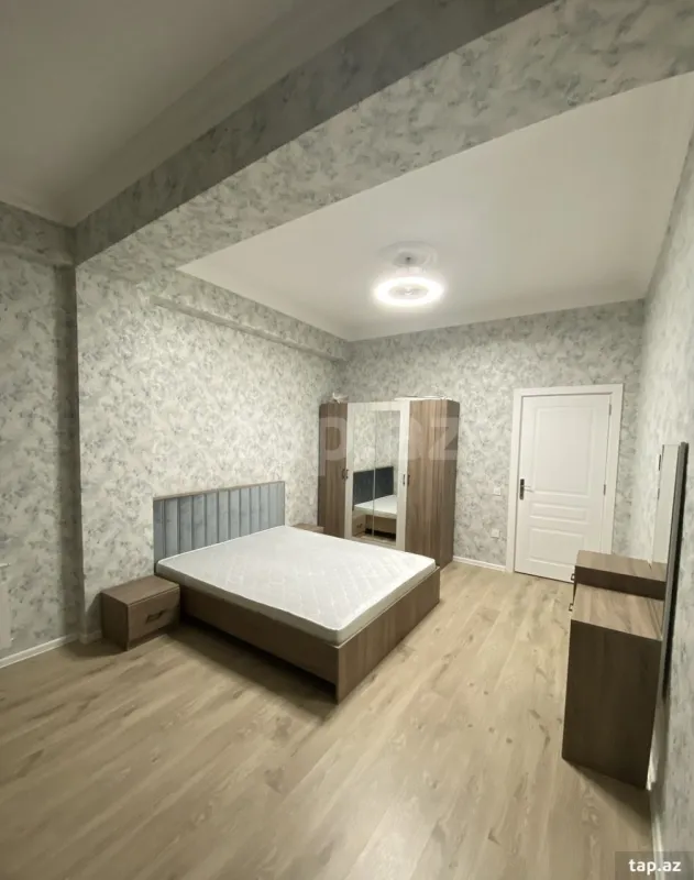 Kirayə verilir 2 otaqlı yeni tikili 76 m²