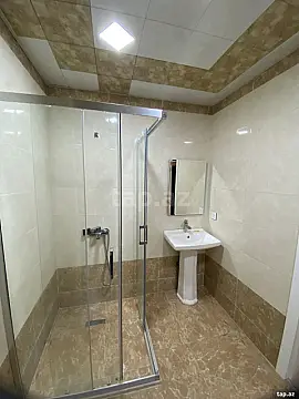 Kirayə verilir 2 otaqlı yeni tikili 76 m²