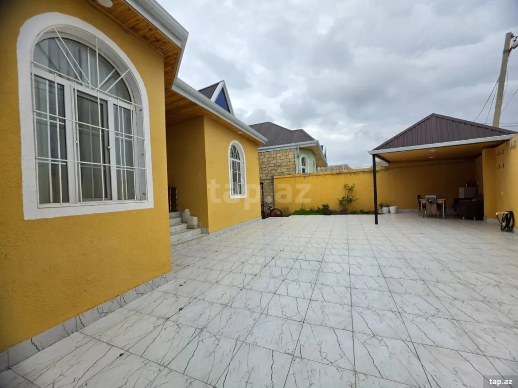 Satılır 4 otaqlı həyət evi