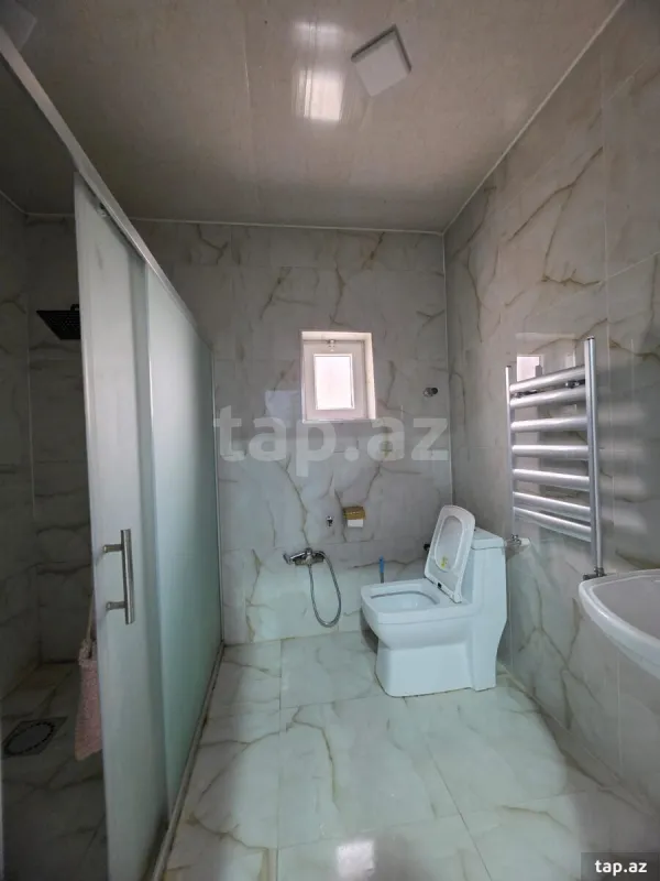 Satılır 4 otaqlı həyət evi