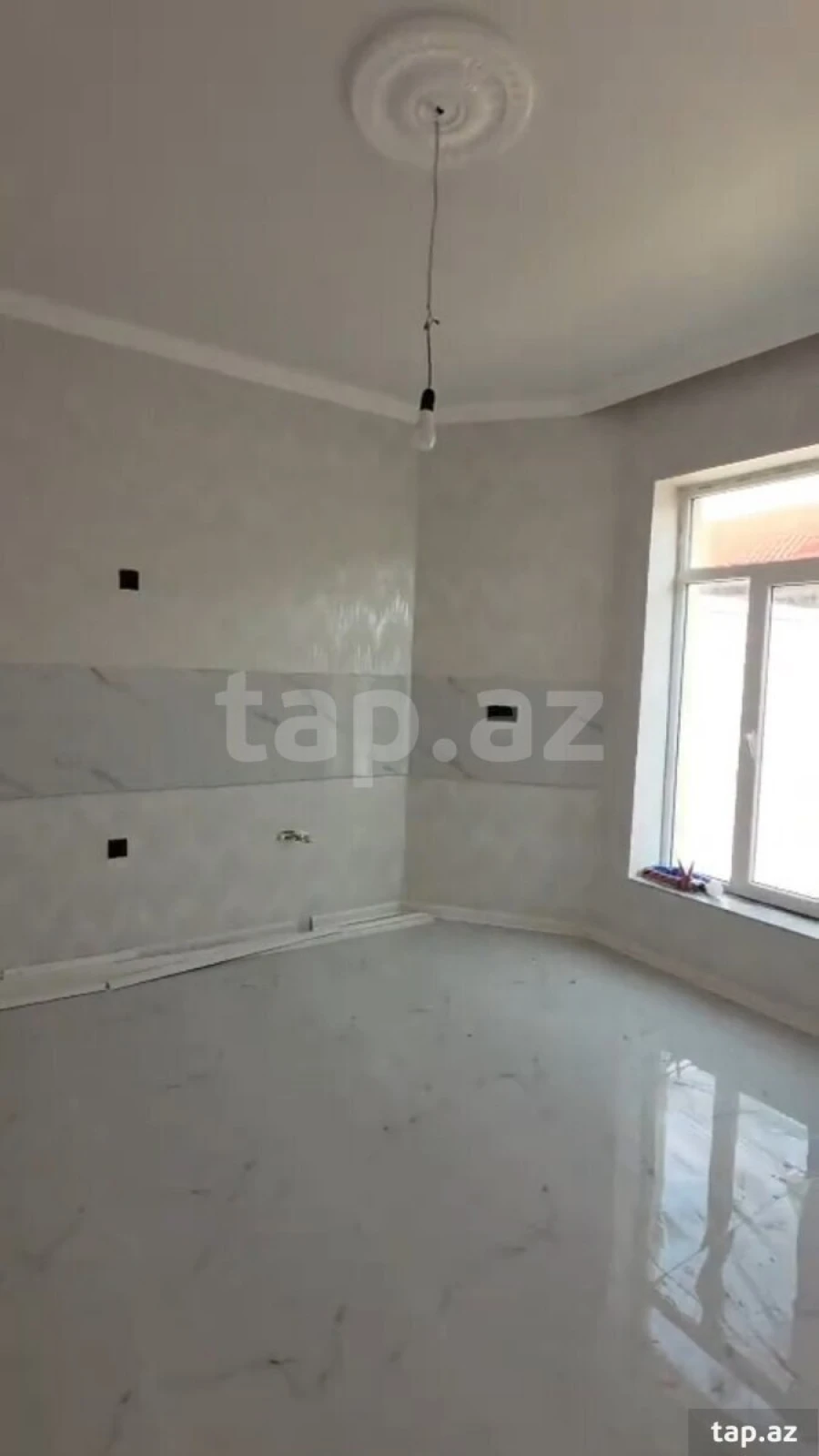 Satılır 4 otaqlı həyət evi