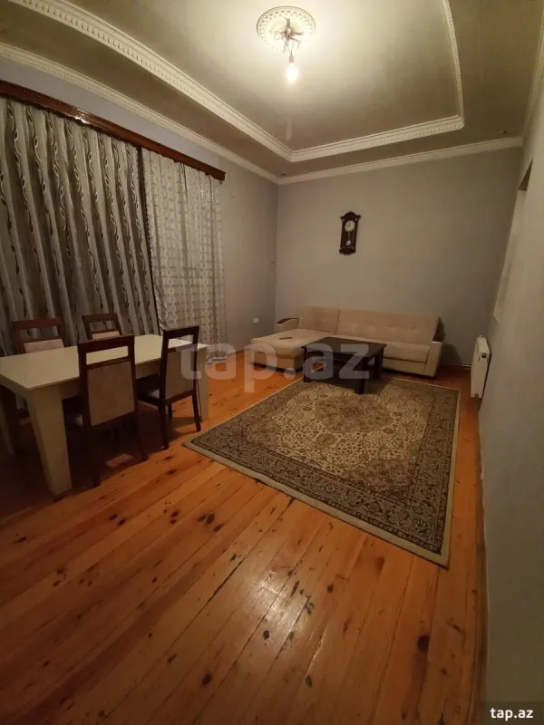 Kirayə verilir 3 otaqlı həyət evi