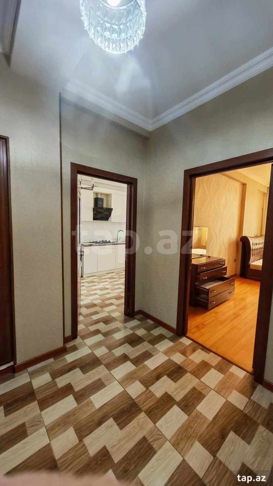 Kirayə verilir 2 otaqlı yeni tikili 90 m²