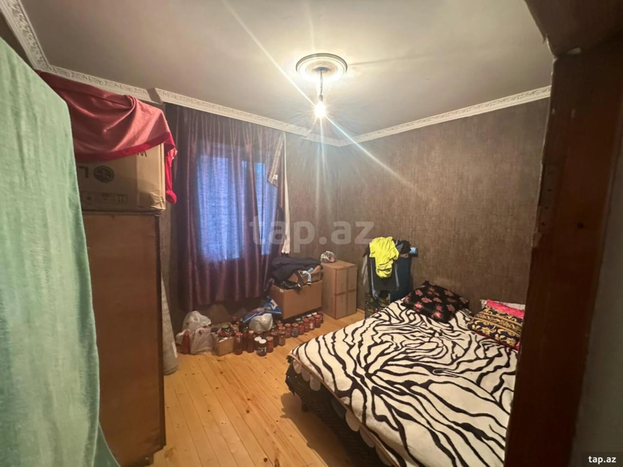 Satılır 4 otaqlı həyət evi