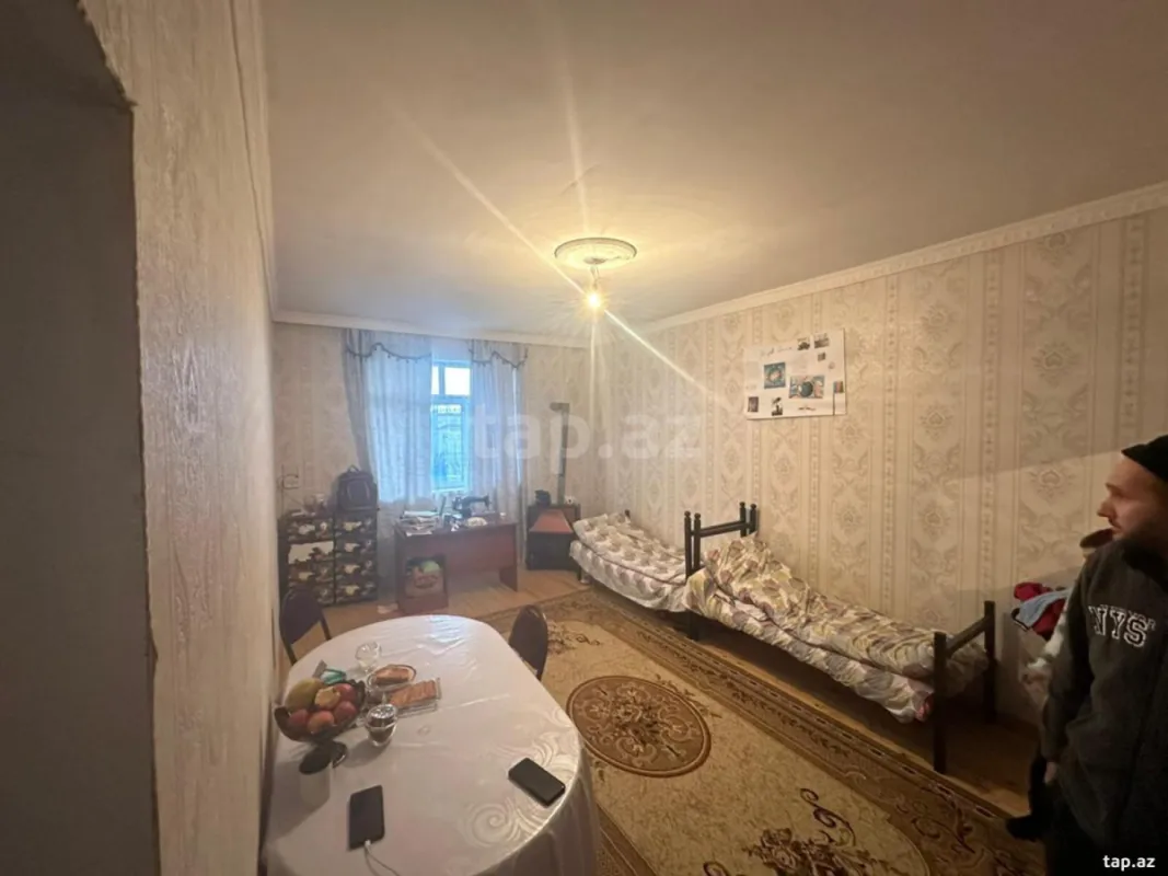 Satılır 4 otaqlı həyət evi