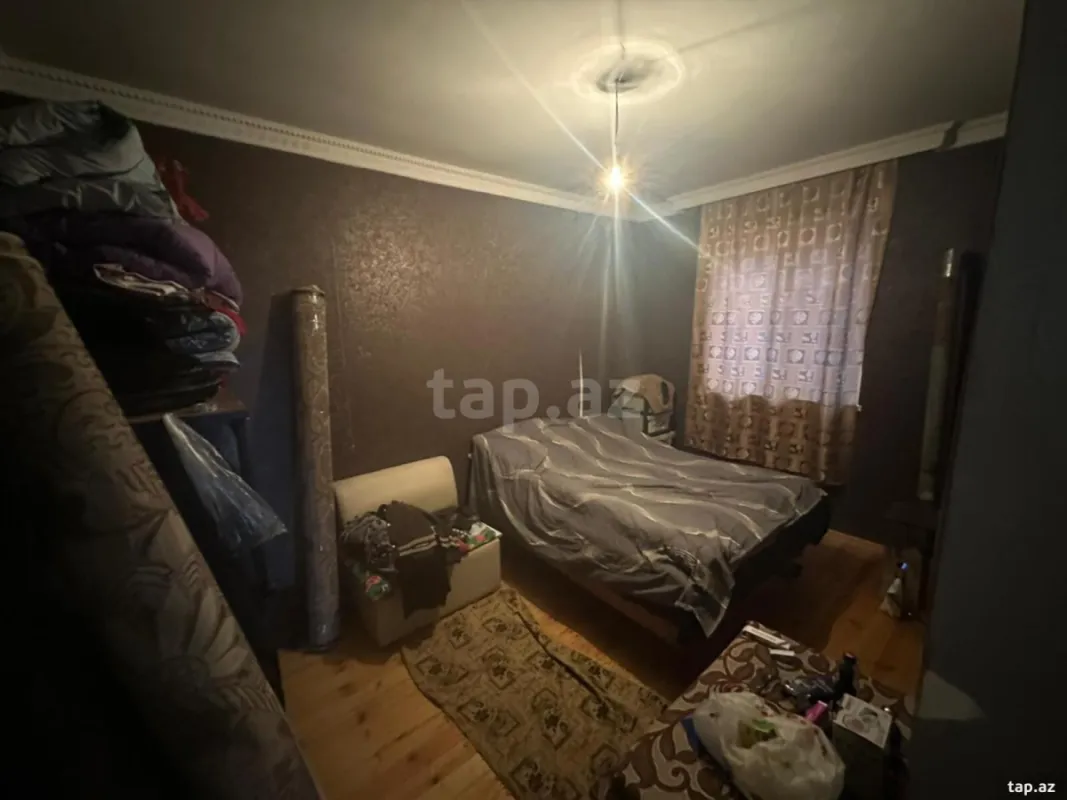 Satılır 4 otaqlı həyət evi