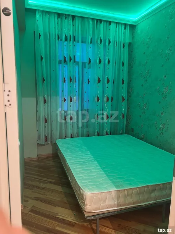 Kirayə verilir 3 otaqlı yeni tikili 95 m²