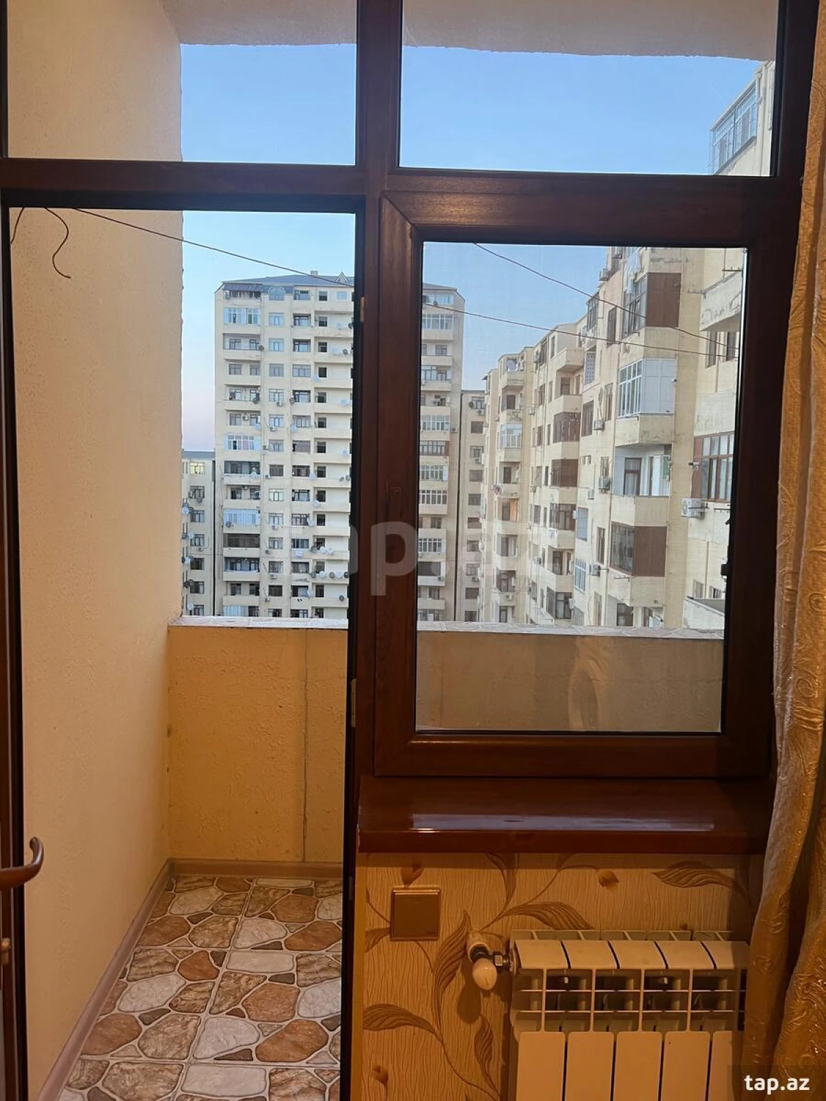 Kirayə verilir 3 otaqlı yeni tikili 95 m²