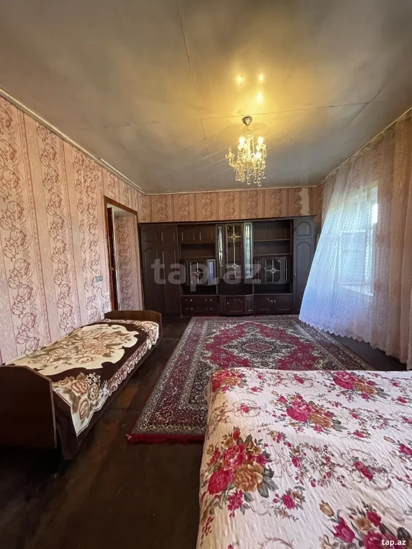 Kirayə verilir 3 otaqlı həyət evi