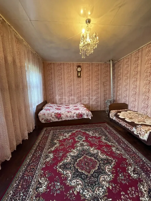 Kirayə verilir 3 otaqlı həyət evi