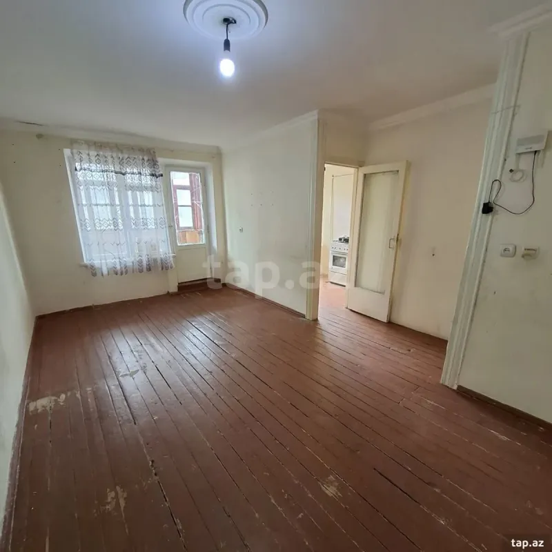Satılır 1 otaqlı mənzil 33 m²