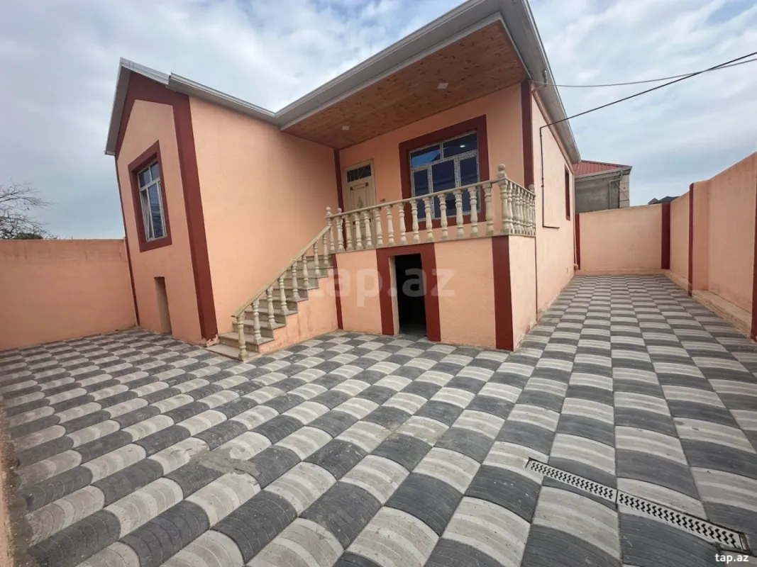 Satılır 4 otaqlı həyət evi 110 m²