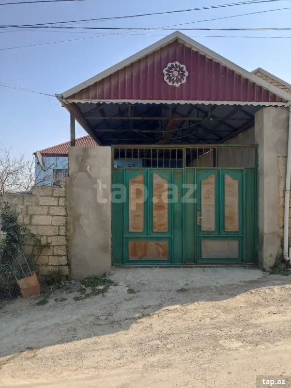 Satılır 4 otaqlı həyət evi 120 m²