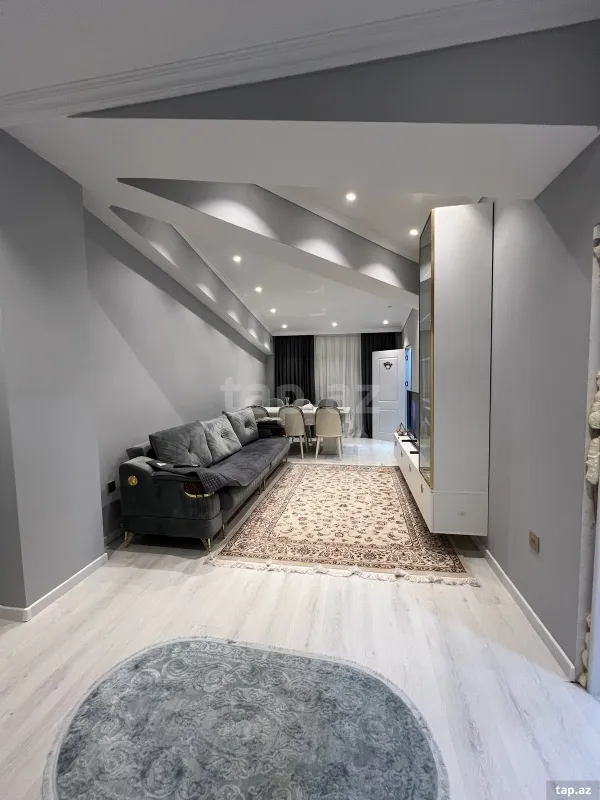 Satılır 2 otaqlı yeni tikili 75 m²