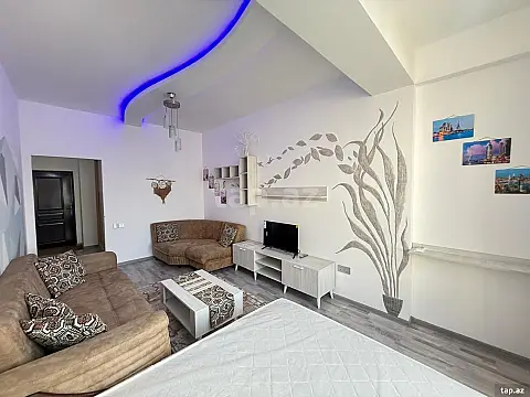 Kirayə verilir 1 otaqlı yeni tikili 60 m²